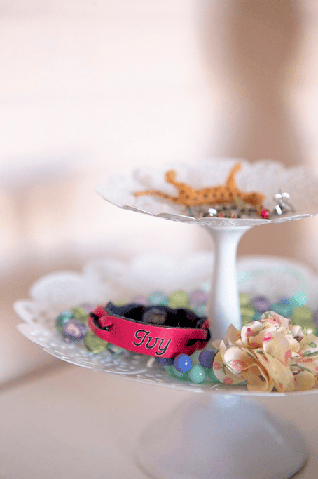 Ivy's gold and pink nursery 5